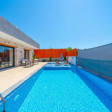 Villa Green Lake Hotel 4*